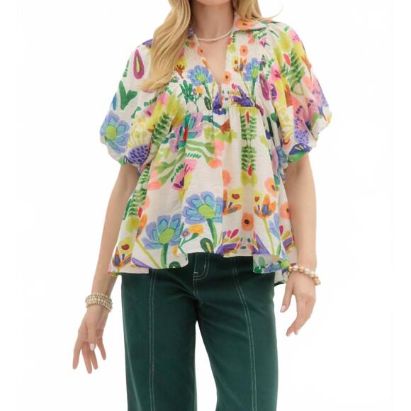 ENTRO Tops - NEW ENTRO floral smocked collar bubble sleeve top in multi